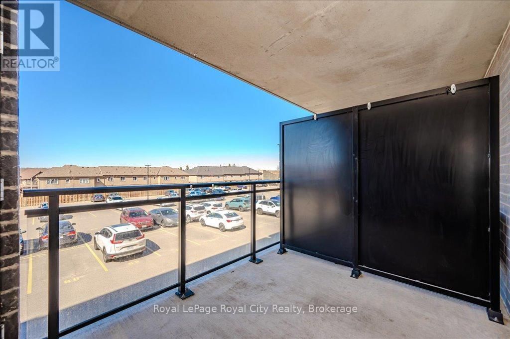 105 - 108 SUMMIT RIDGE DRIVE Image 32