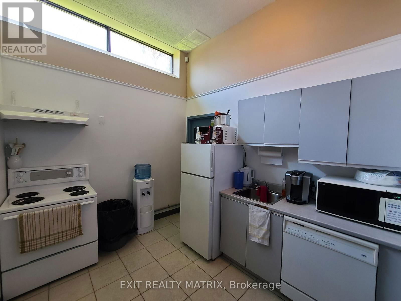 1030 KING STREET Image 6