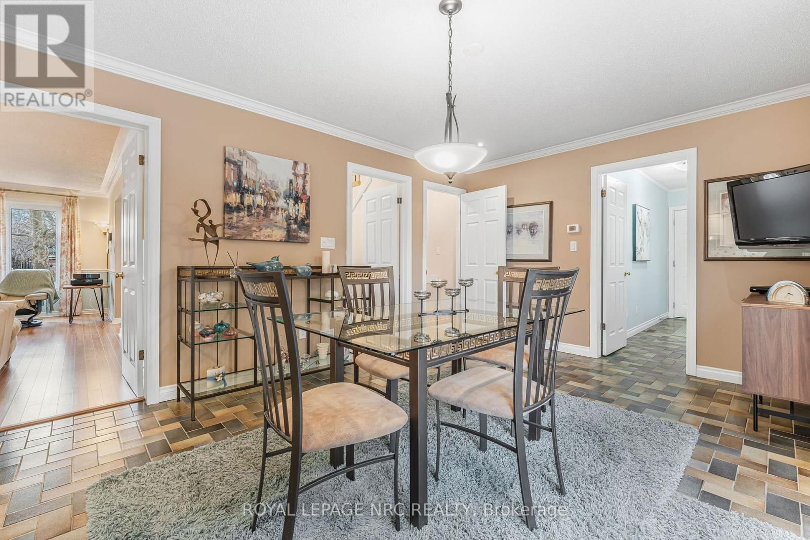 38 COLONEL BUTLER CRESCENT Image 14