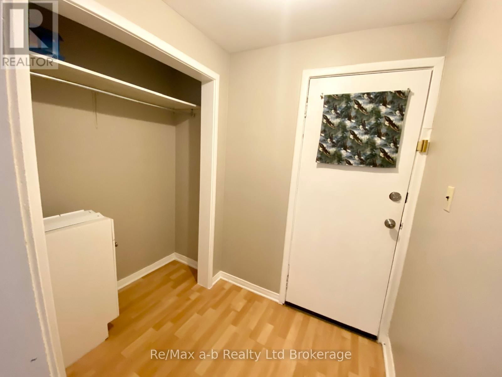 224 JOSEPH STREET Image 13