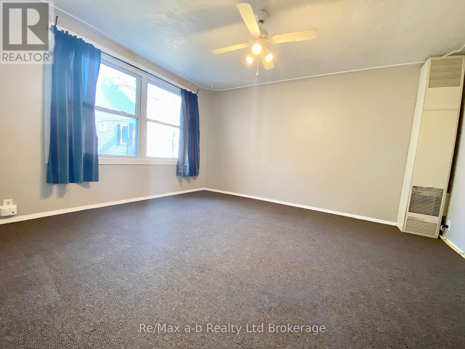 224 JOSEPH STREET Image 15