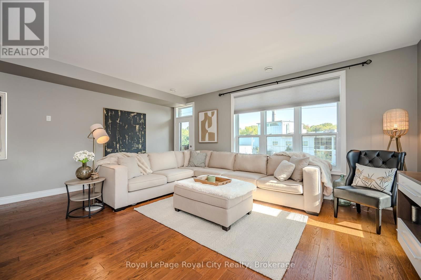 90 CARDIGAN STREET Image 17