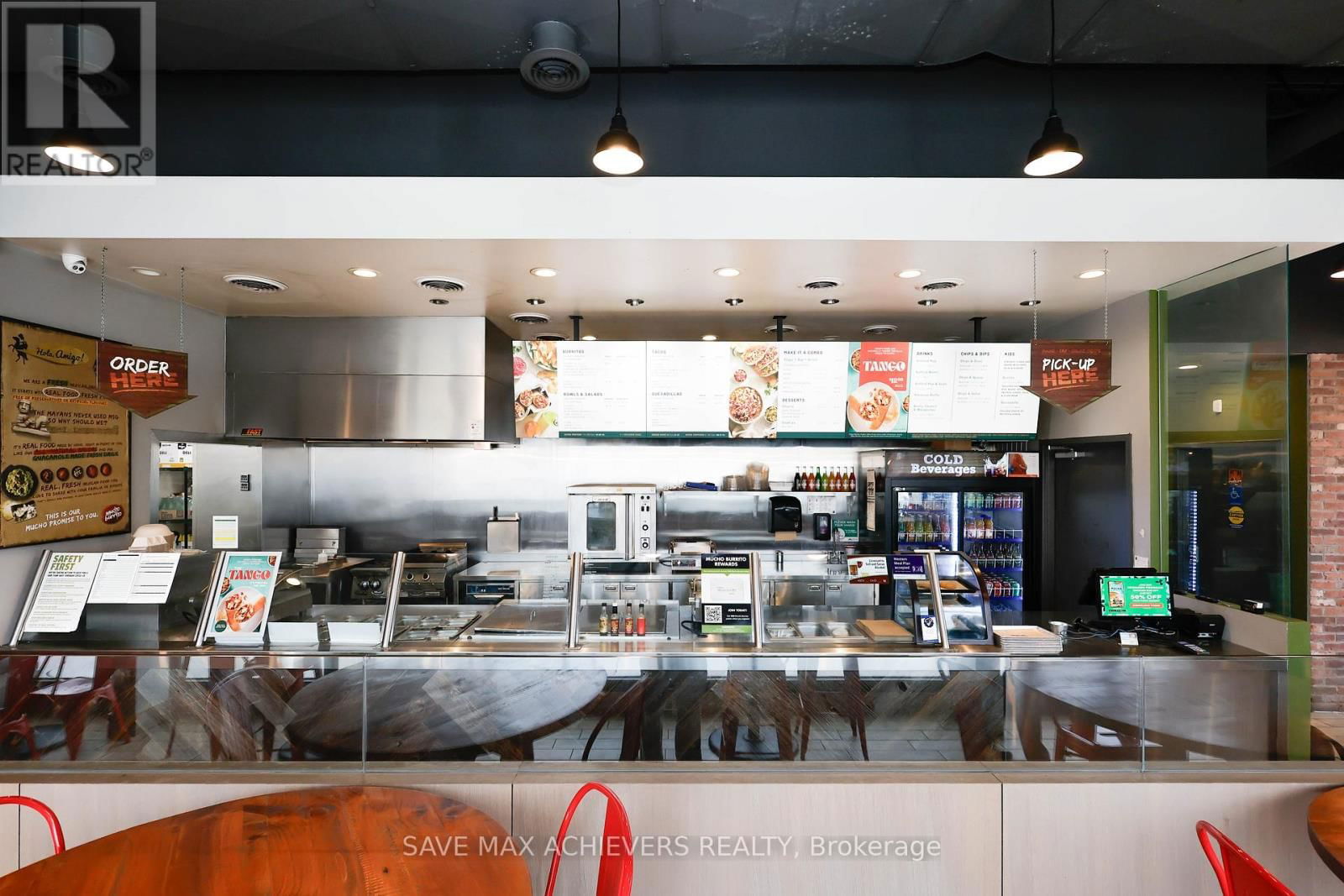 750 RICHMOND STREET Image 9