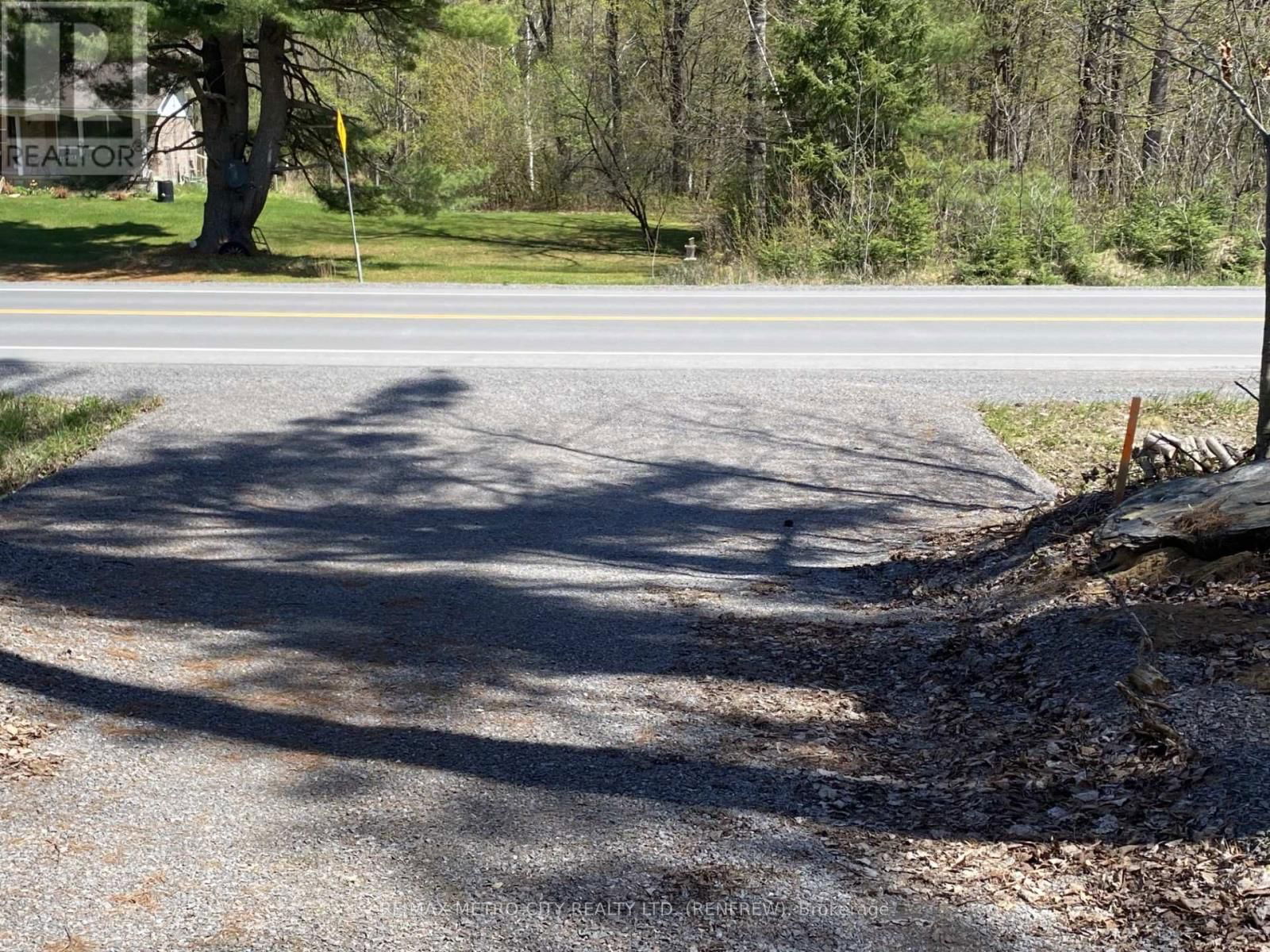 00 CALABOGIE ROAD Image 2