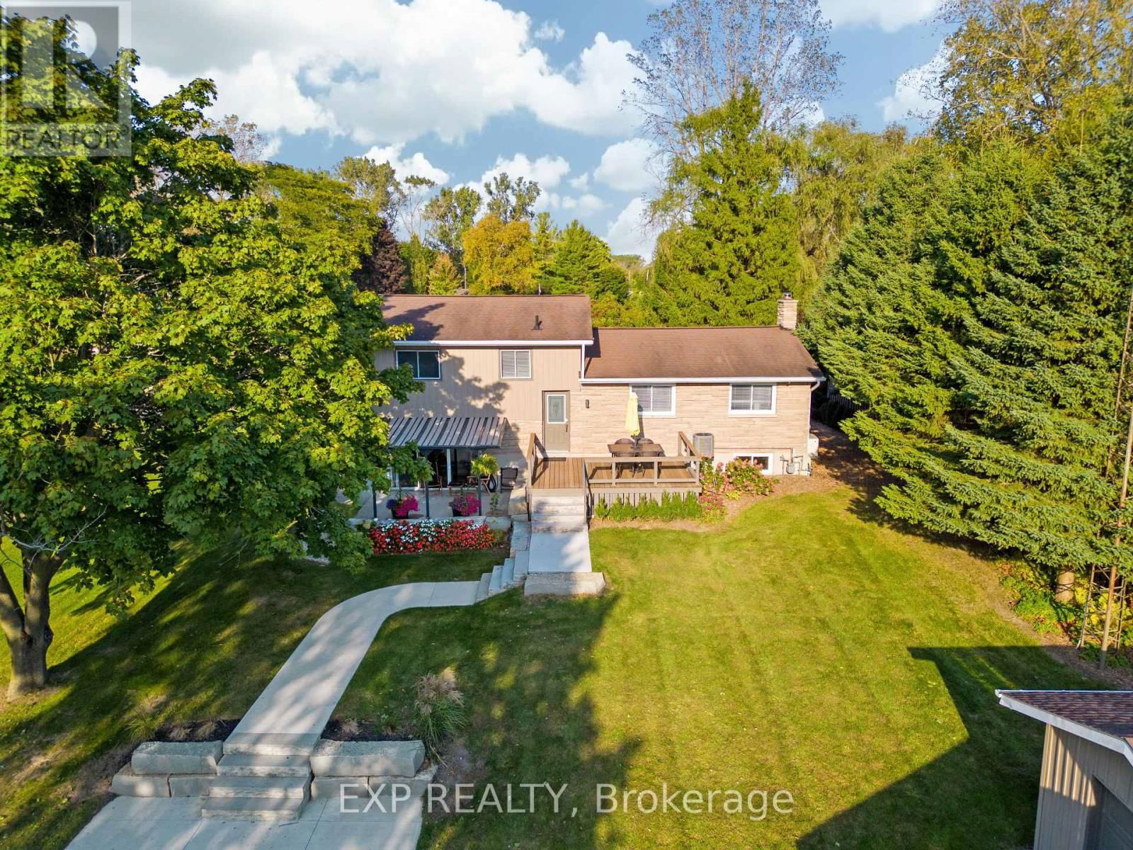 9952 PRINCE PHILIP STREET Image 3