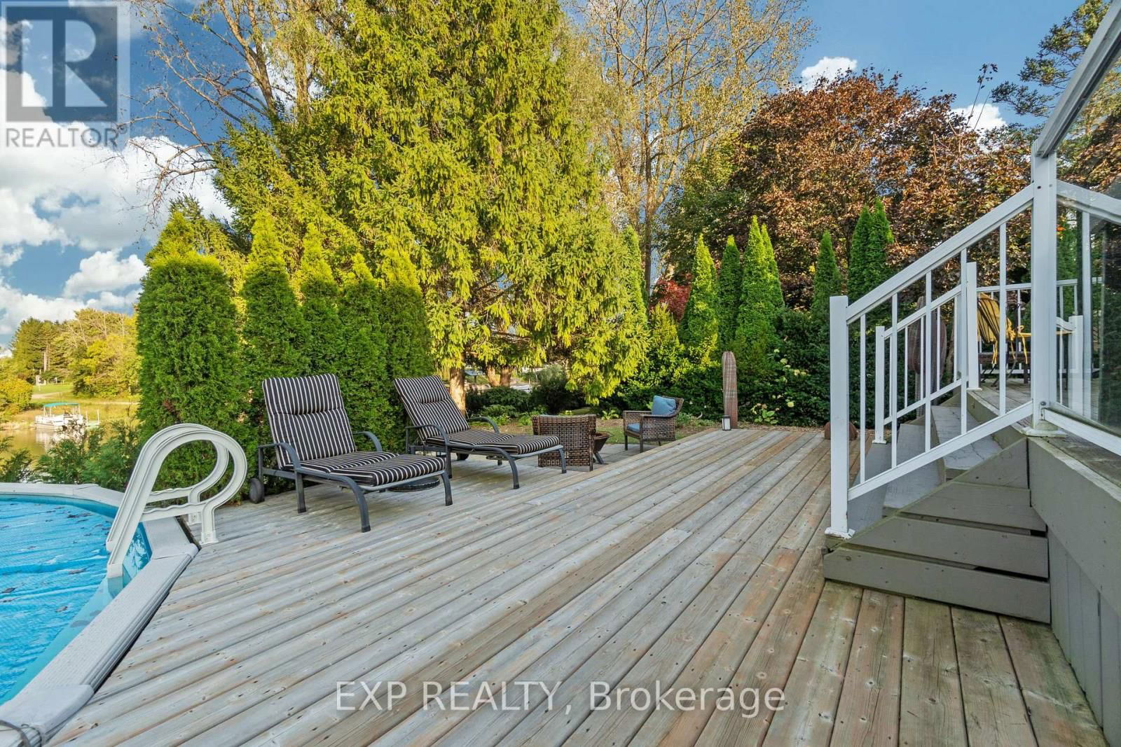 9952 PRINCE PHILIP STREET Image 38