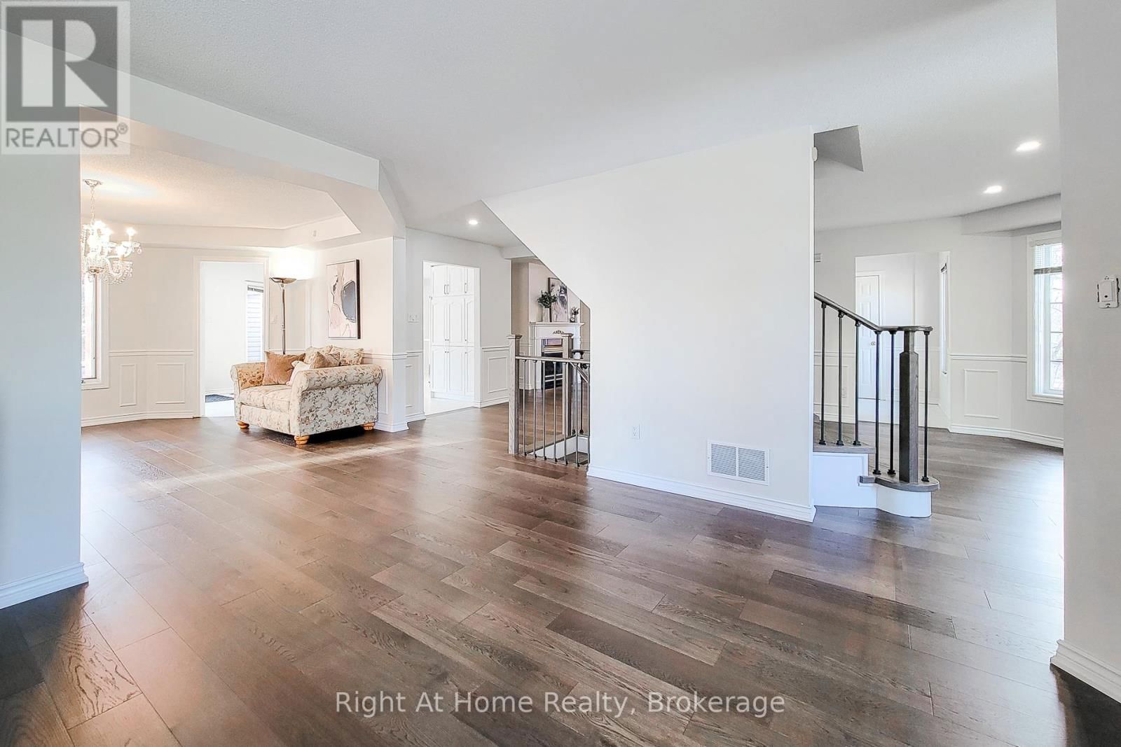 85 MEADOWLANDS BOULEVARD Image 10