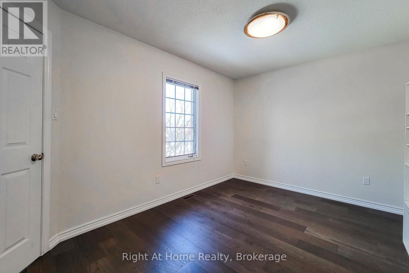 85 MEADOWLANDS BOULEVARD Image 34