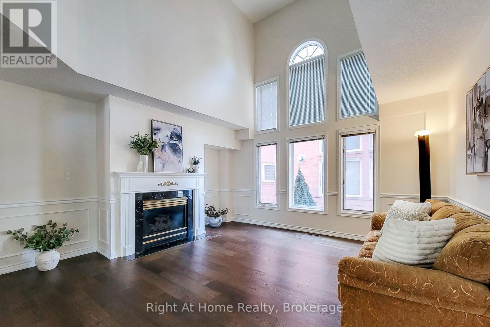 85 MEADOWLANDS BOULEVARD Image 35