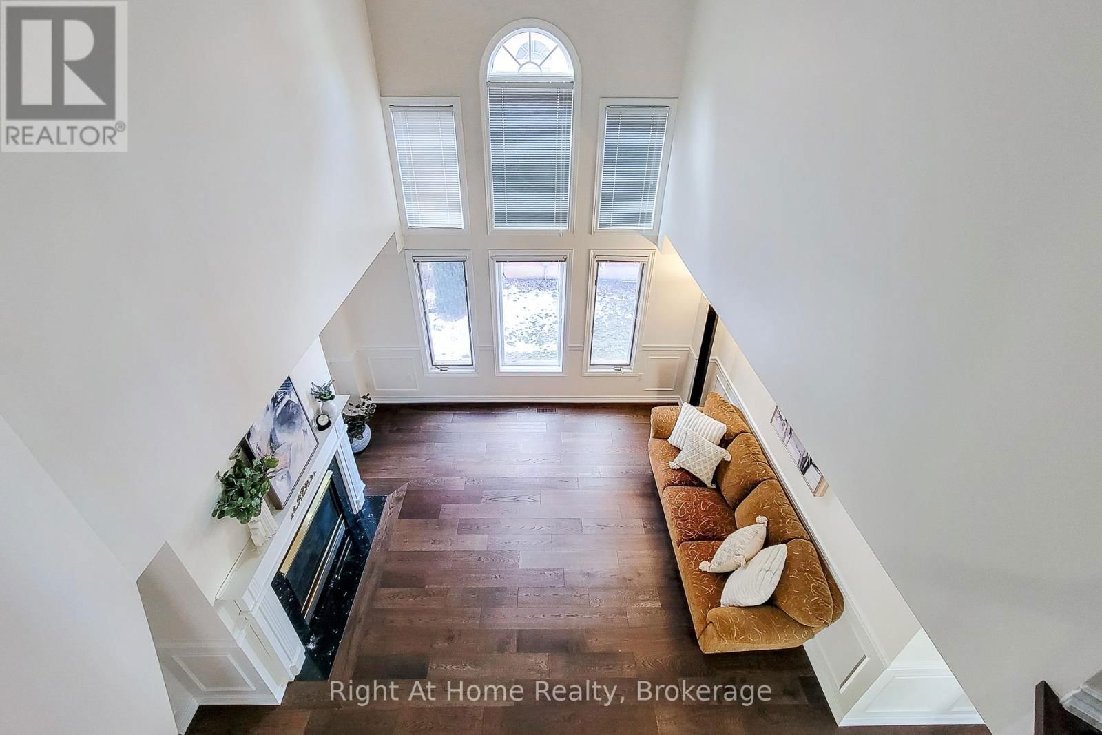 85 MEADOWLANDS BOULEVARD Image 38