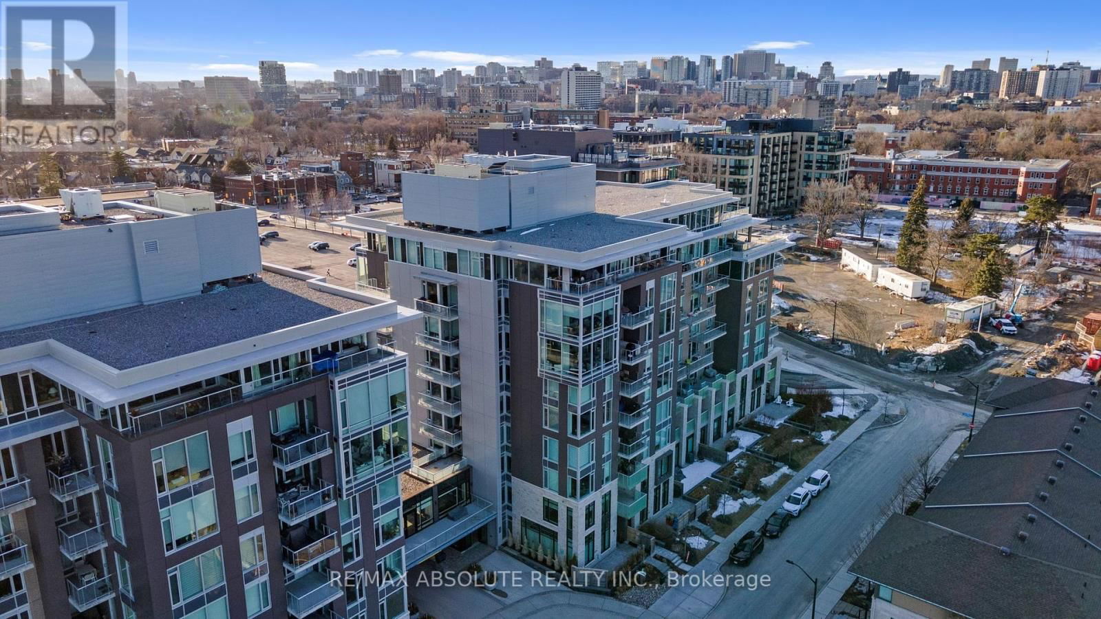 510 - 570 DE MAZENOD AVENUE Image 4