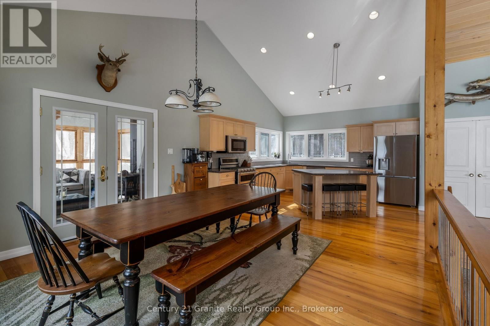 1047 BONIS LANE Image 14