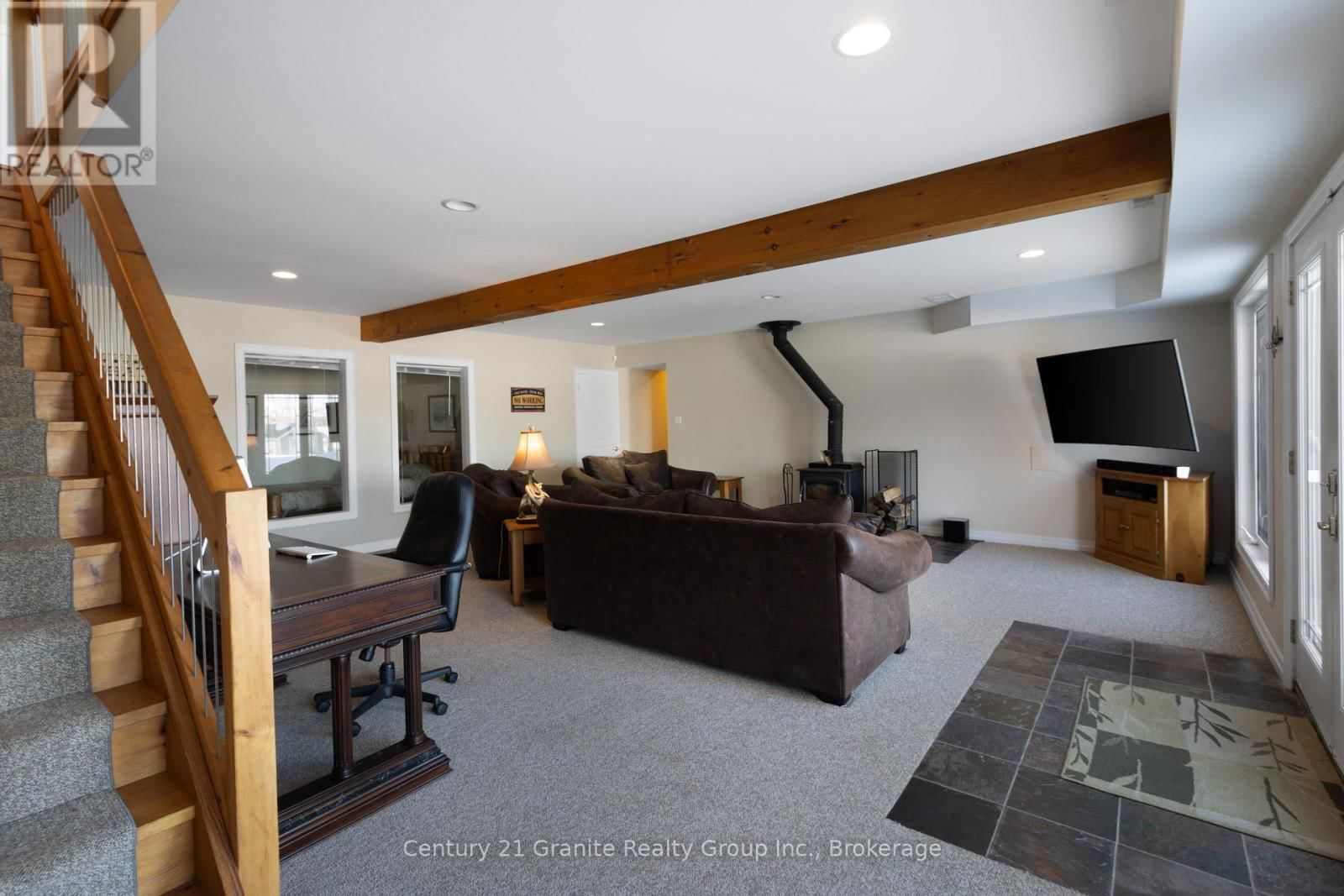 1047 BONIS LANE Image 29