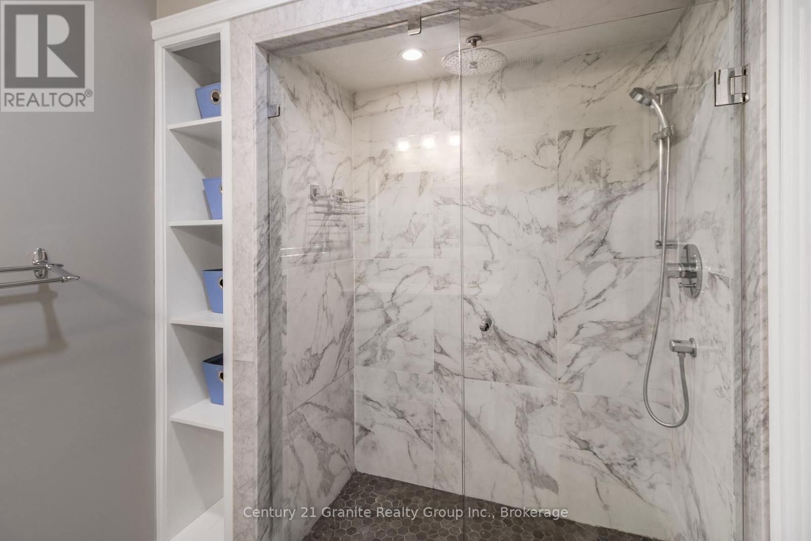 1047 BONIS LANE Image 36