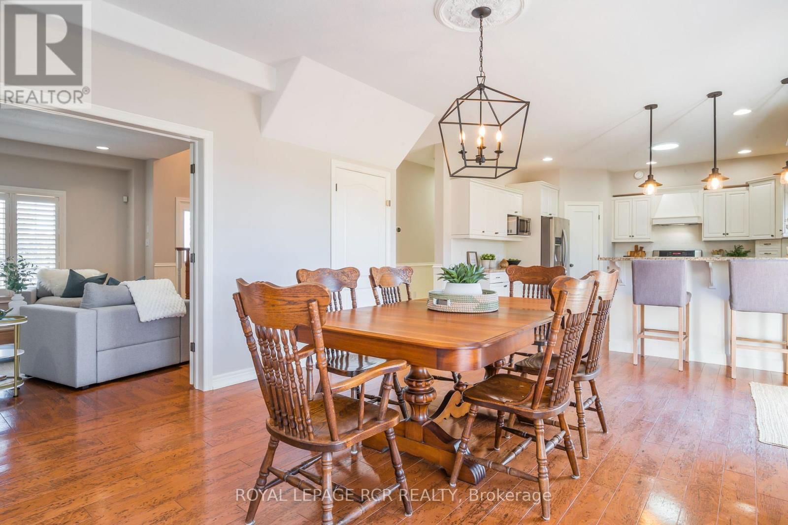 8 MADILL DRIVE Image 11