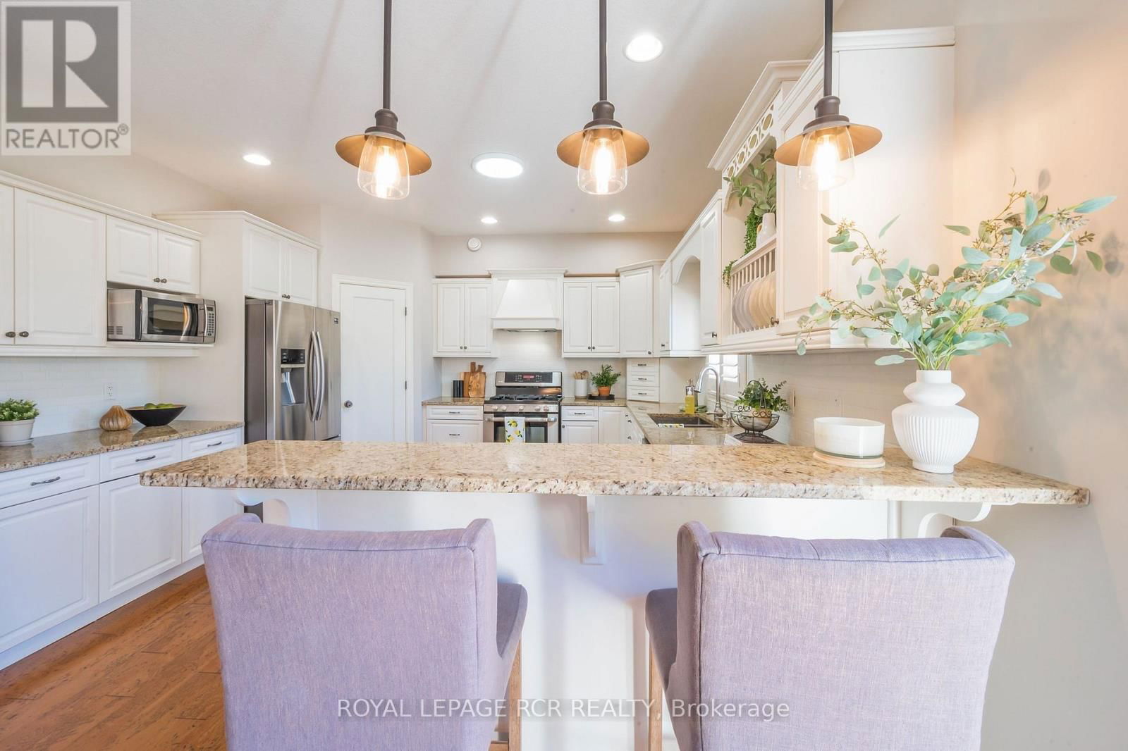 8 MADILL DRIVE Image 12