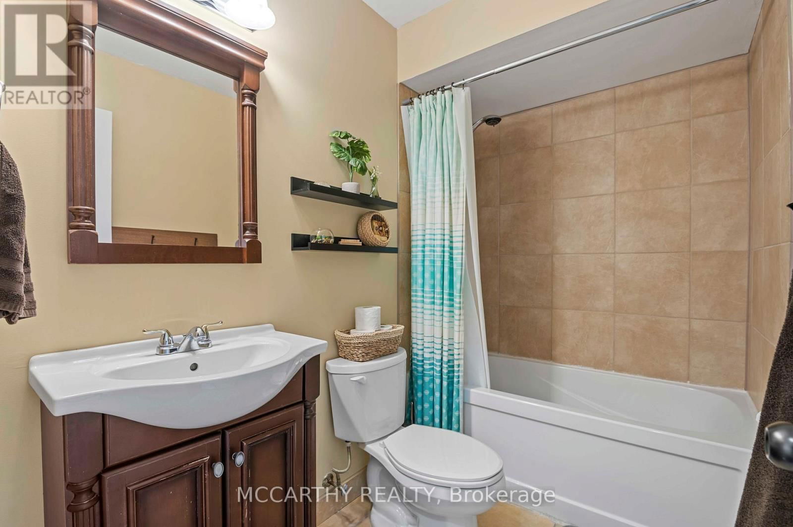 300 SHELBURNE PLACE Image 23