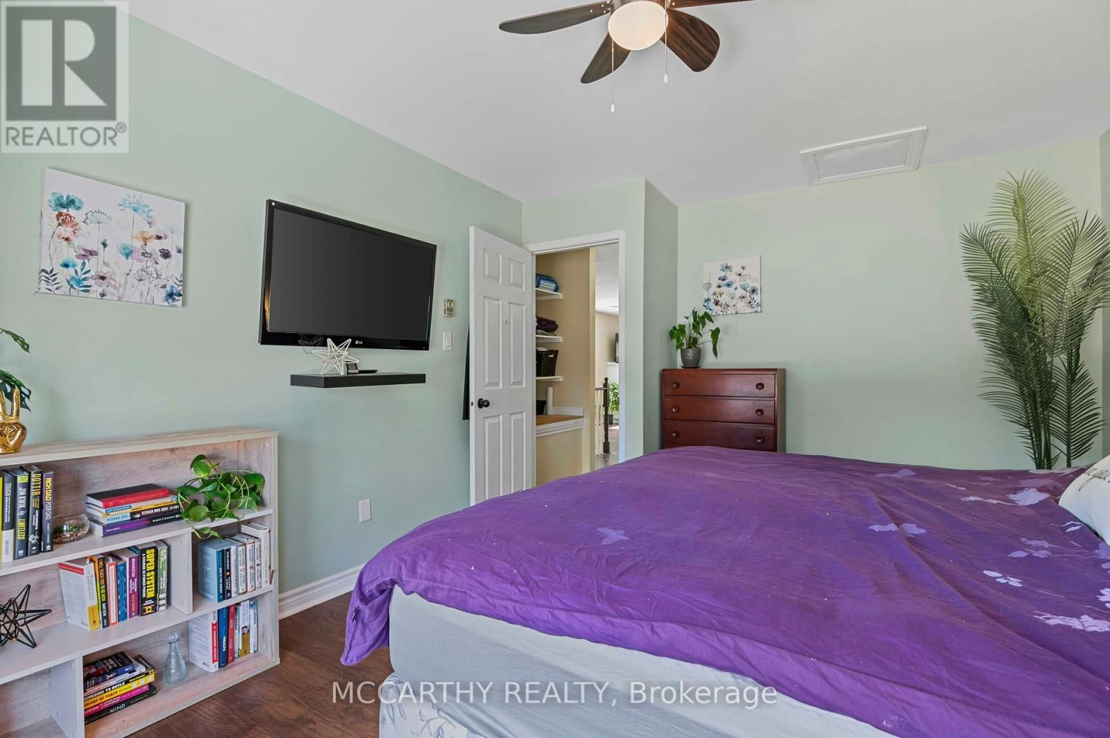 300 SHELBURNE PLACE Image 27