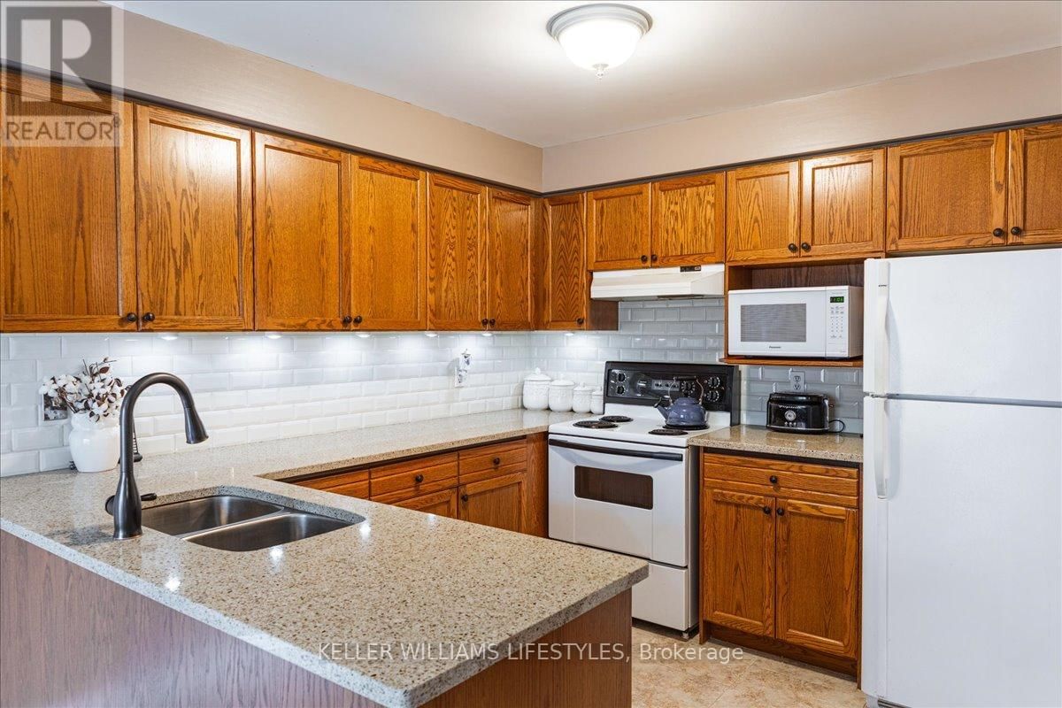 29 - 1478 ADELAIDE STREET NORTH Image 22