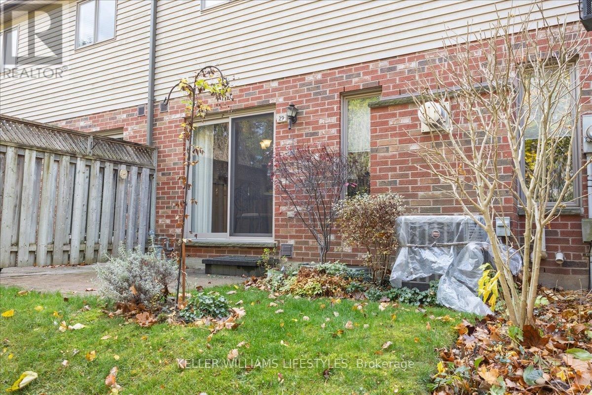 29 - 1478 ADELAIDE STREET NORTH Image 47