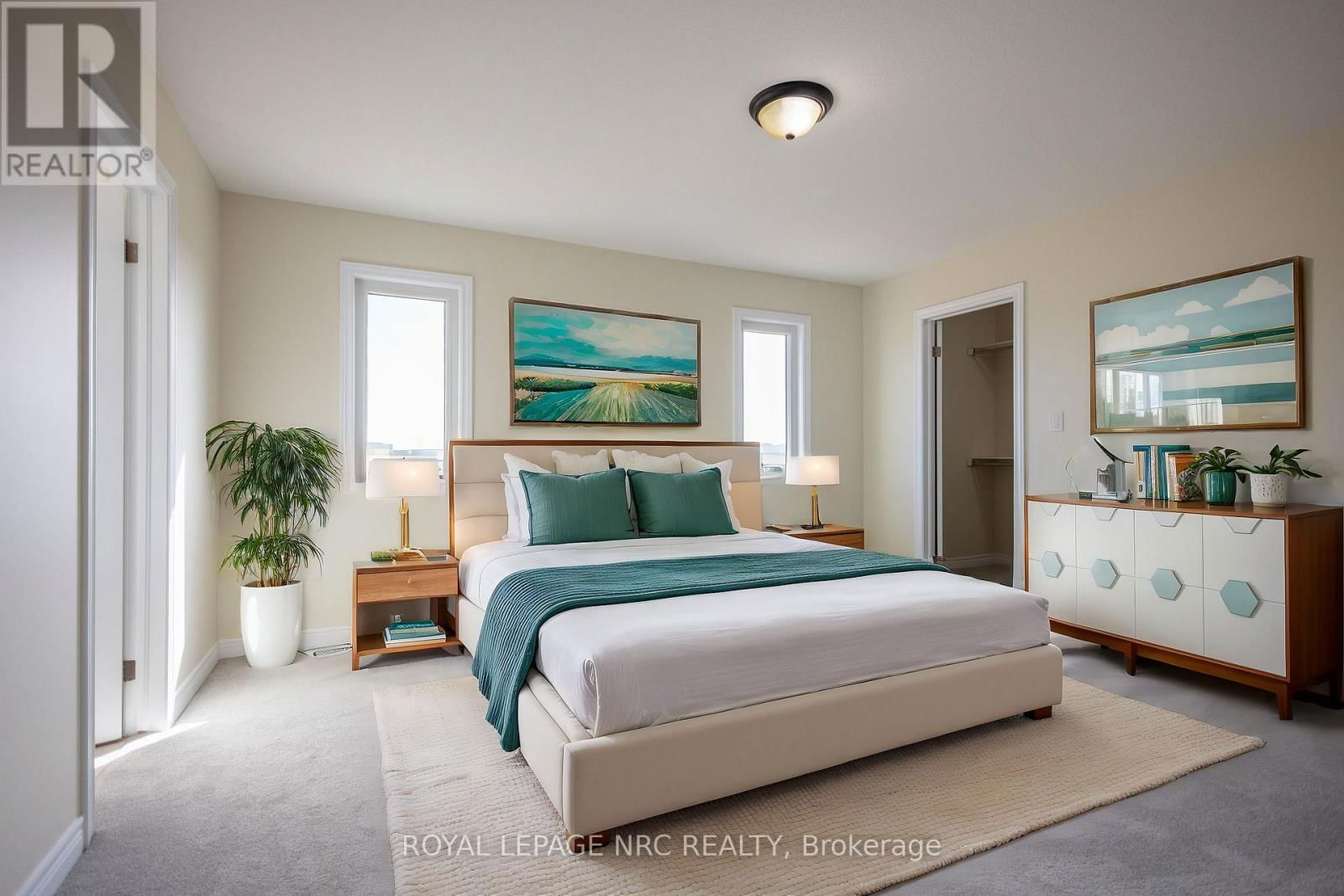 33 CINNAMON STREET Image 11