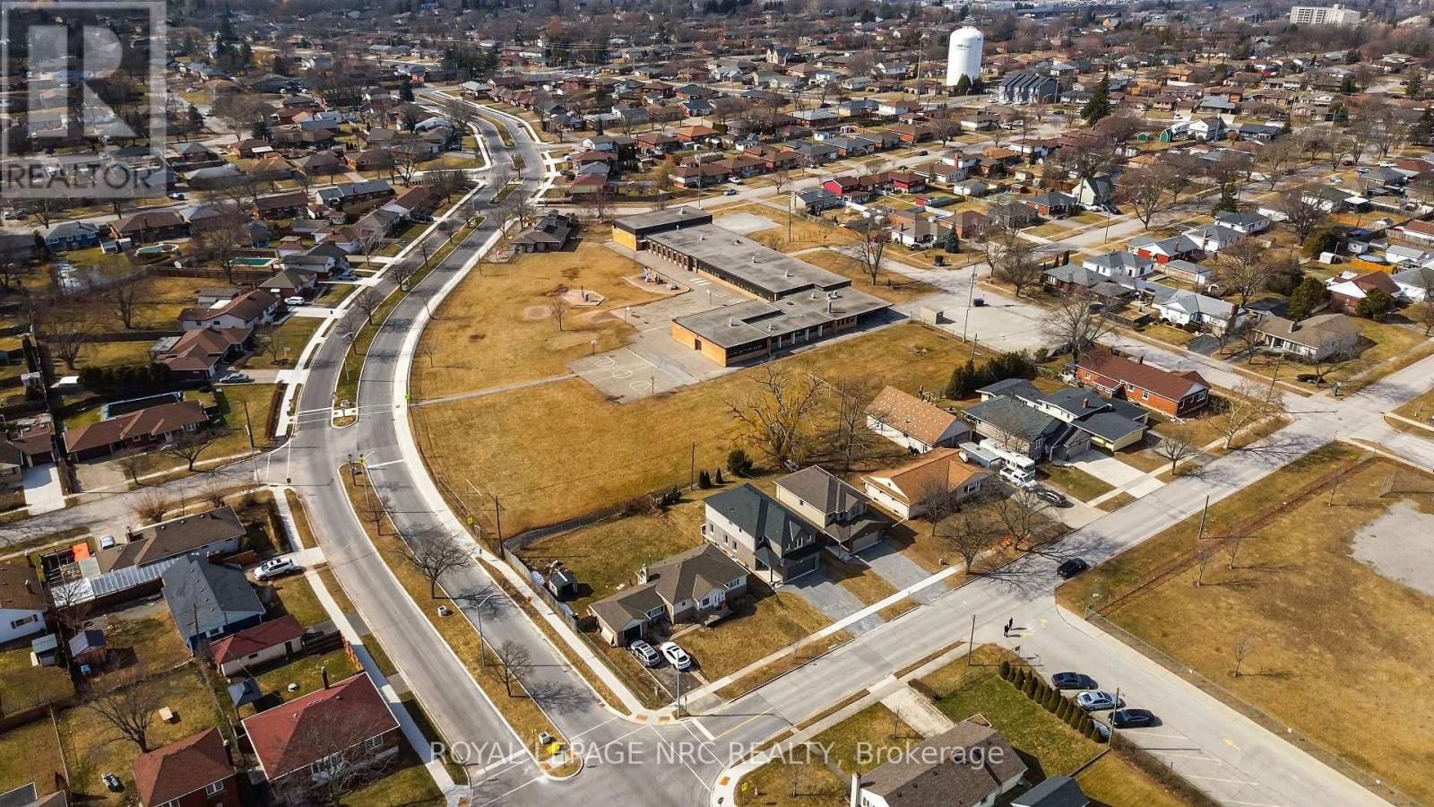 25 MCMANN DRIVE Image 27