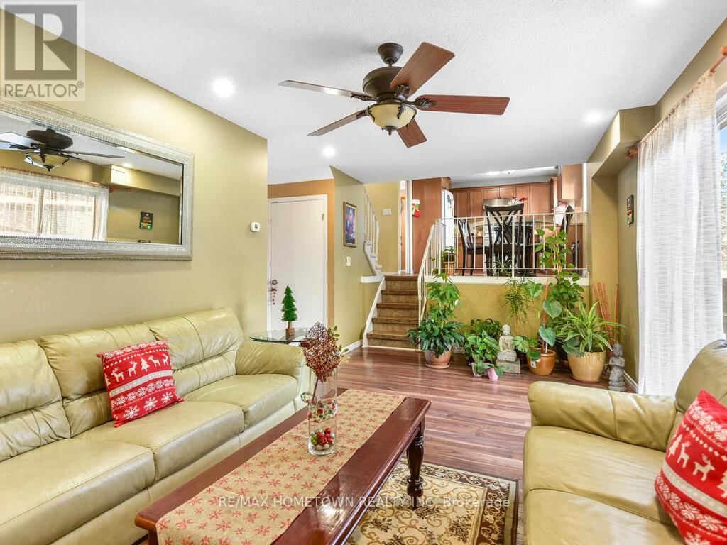 625 LAURIER BOULEVARD Image 13