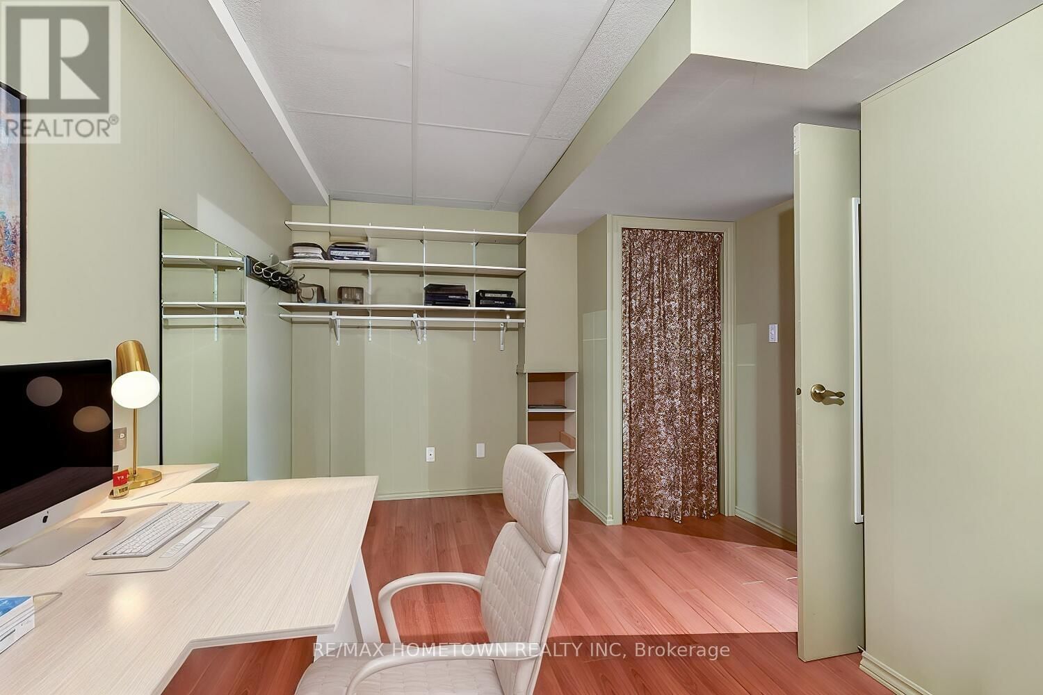 625 LAURIER BOULEVARD Image 25