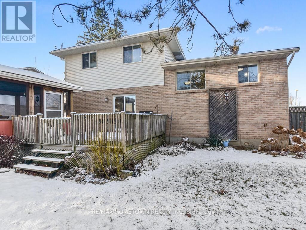 625 LAURIER BOULEVARD Image 29