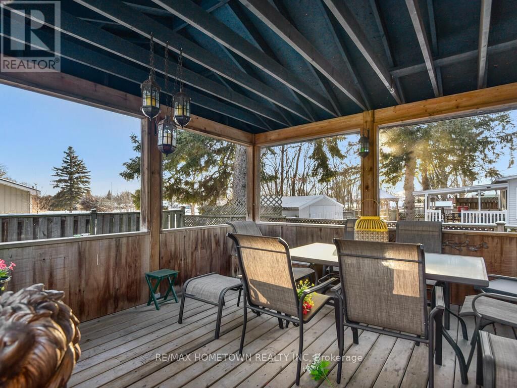 625 LAURIER BOULEVARD Image 31
