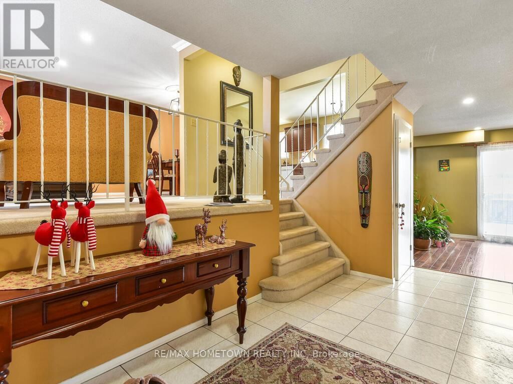 625 LAURIER BOULEVARD Image 5