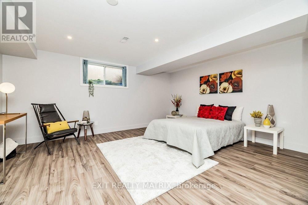 89 STONEWATER BAY Image 27