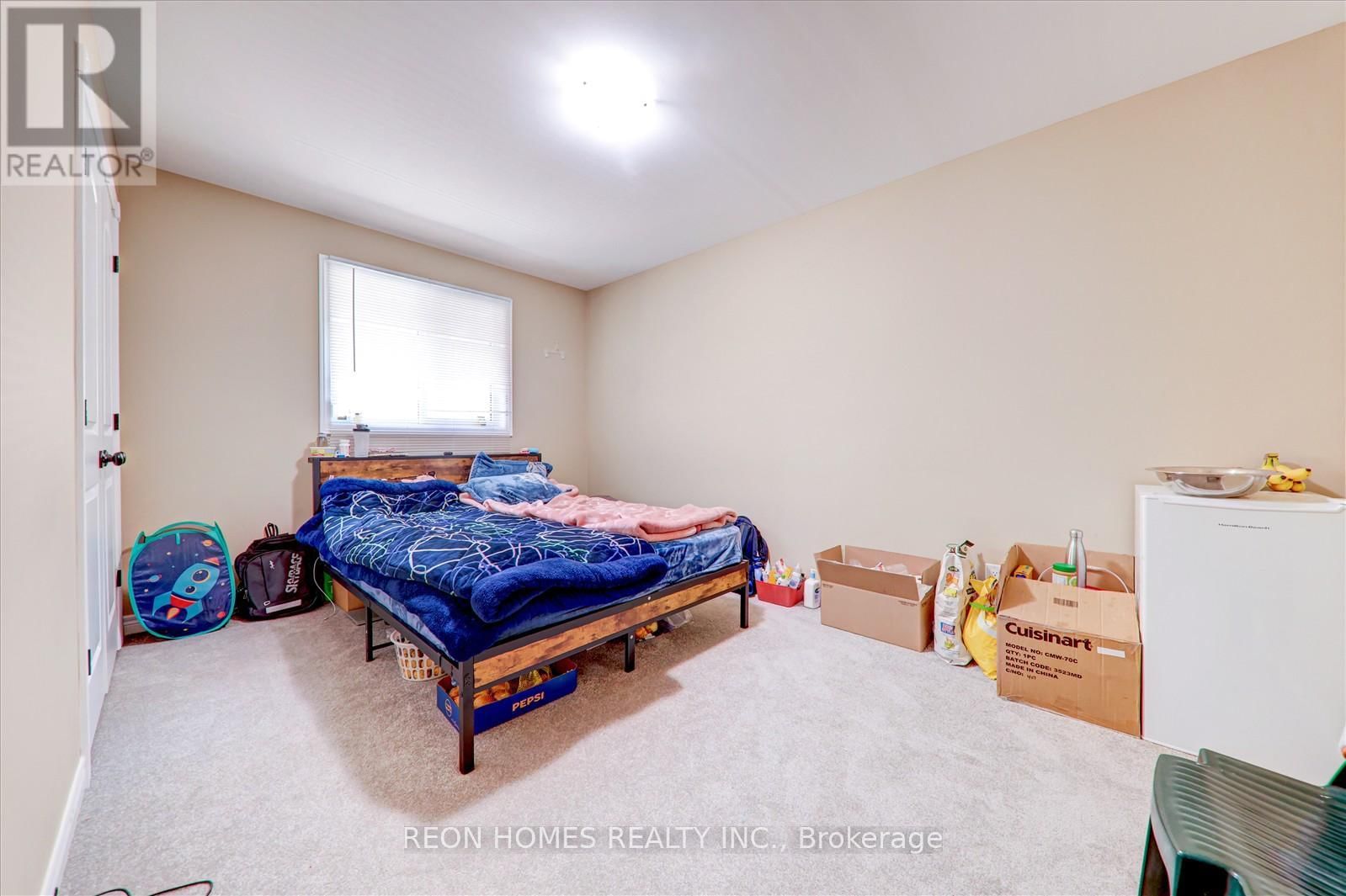 42 YORK DRIVE Image 19