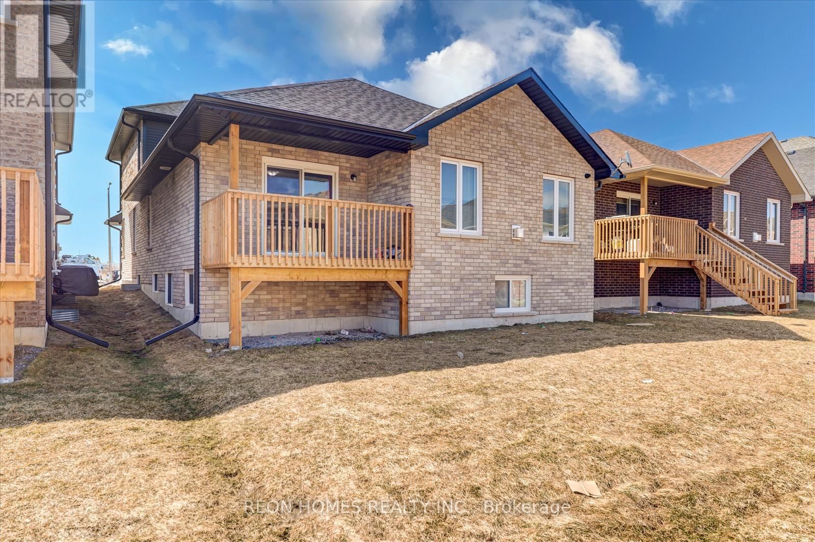 42 YORK DRIVE Image 38