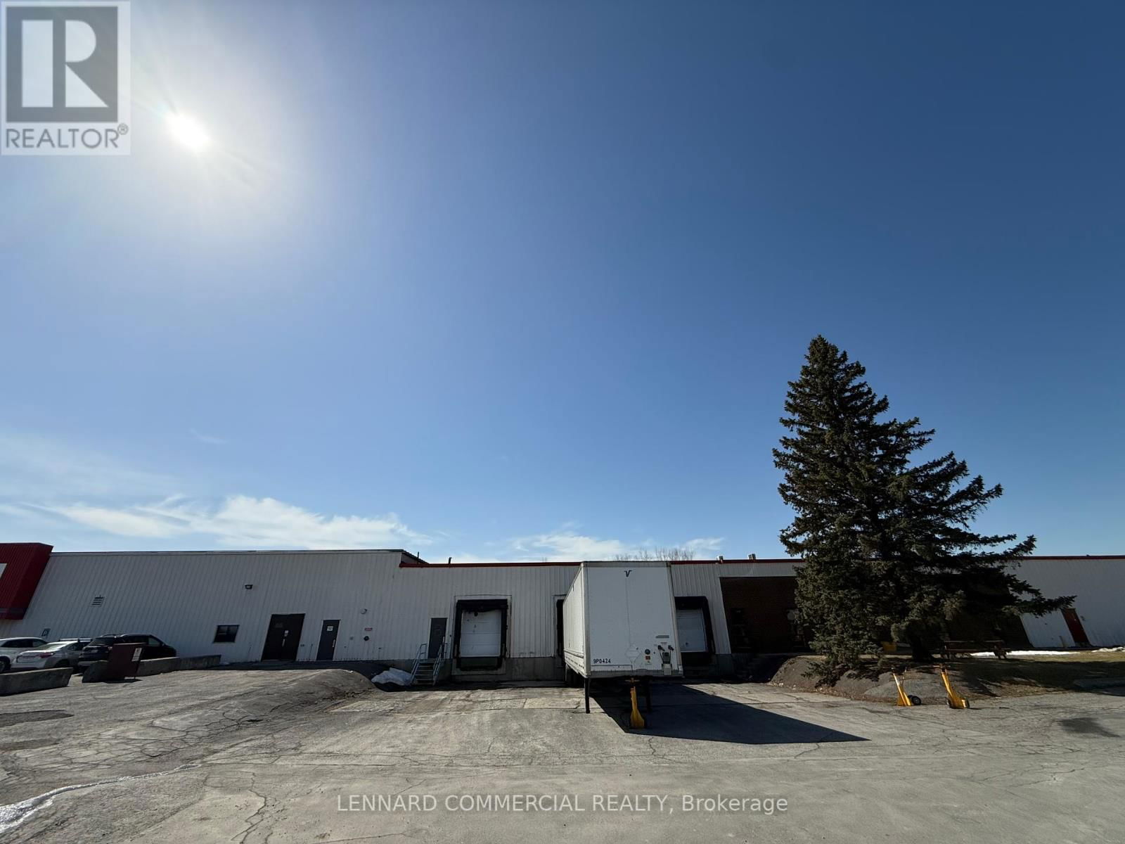 805 BOUNDARY ROAD Image 2
