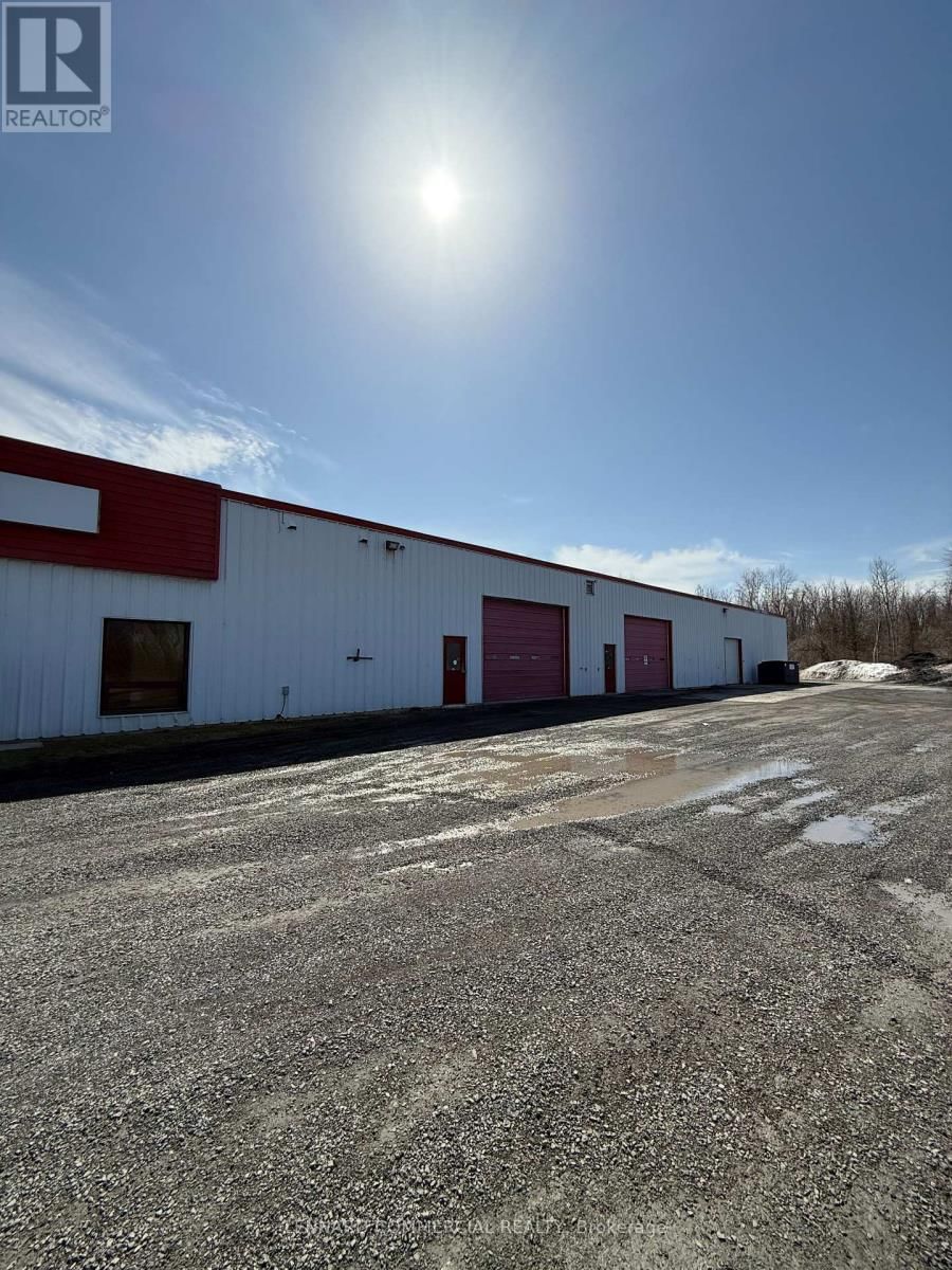 805 BOUNDARY ROAD Image 3