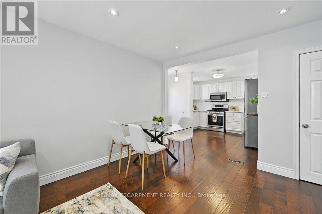 433 EAST 38TH STREET Image 13