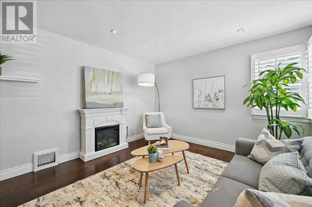 433 EAST 38TH STREET Image 15