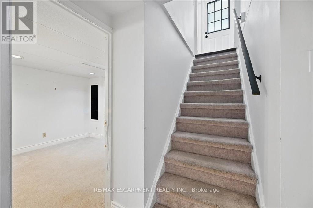 433 EAST 38TH STREET Image 24