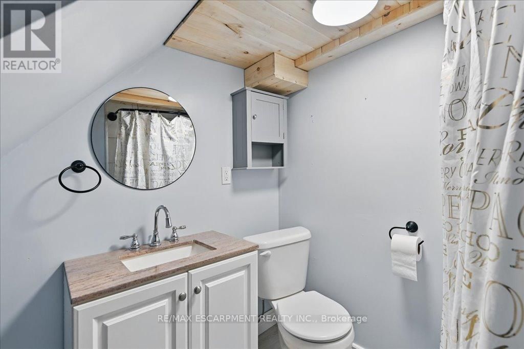 433 EAST 38TH STREET Image 30