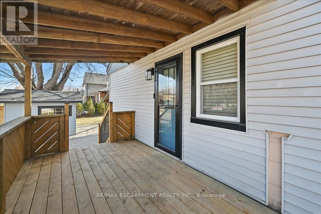 433 EAST 38TH STREET Image 33