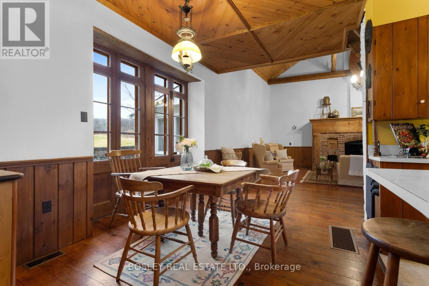 2247 VAN LUVEN ROAD Image 11