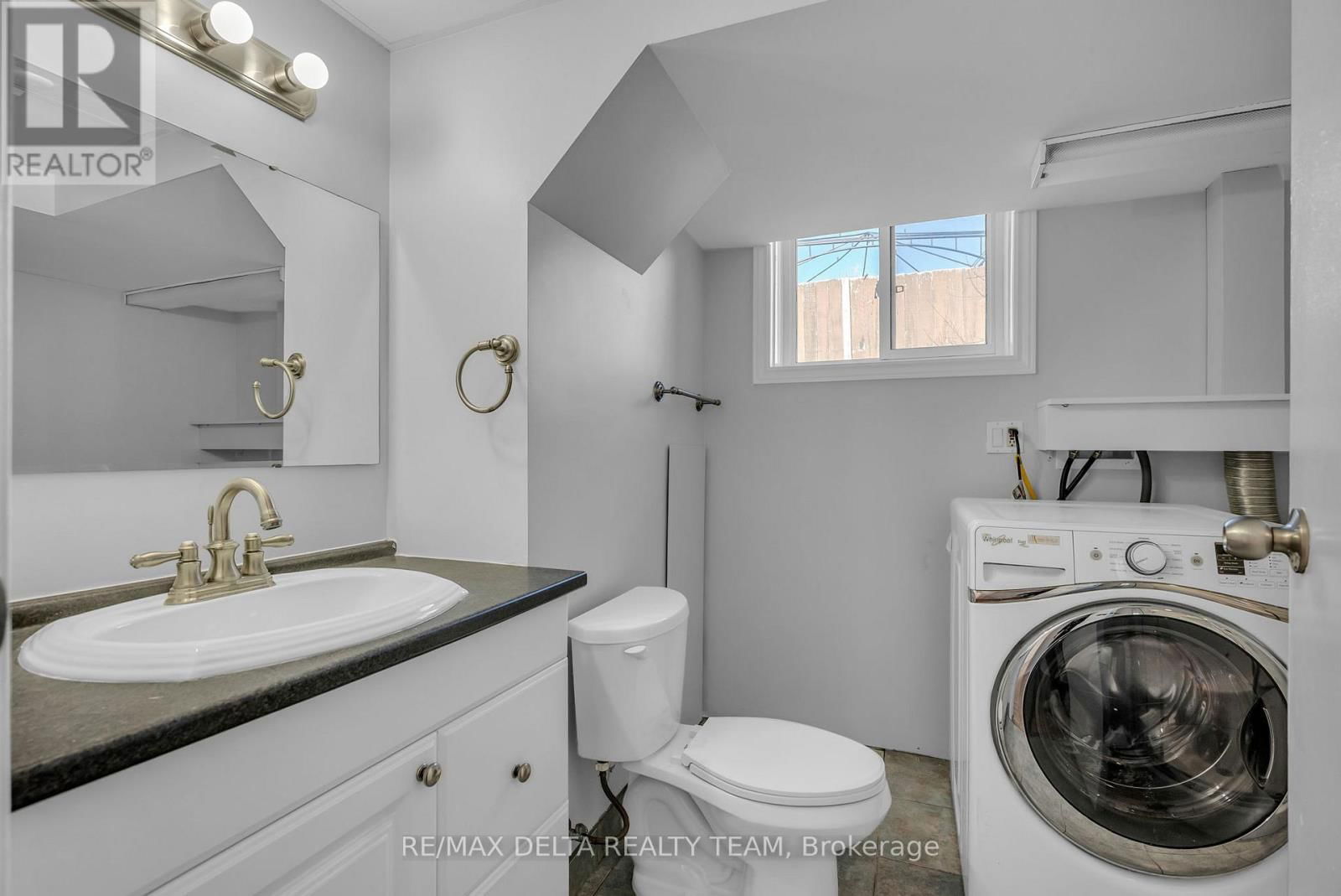 239 TOMPKINS AVENUE Image 25