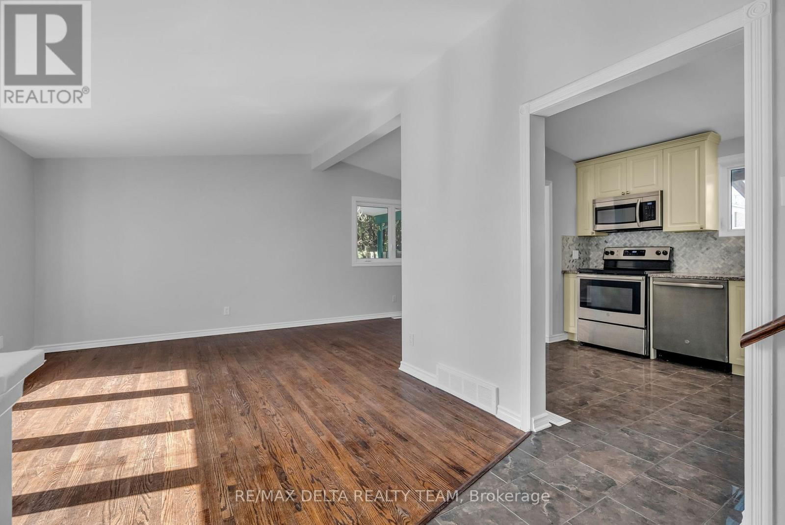 239 TOMPKINS AVENUE Image 6