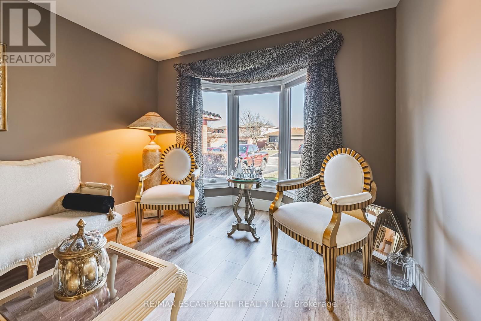 103 BROUGHTON AVENUE Image 18