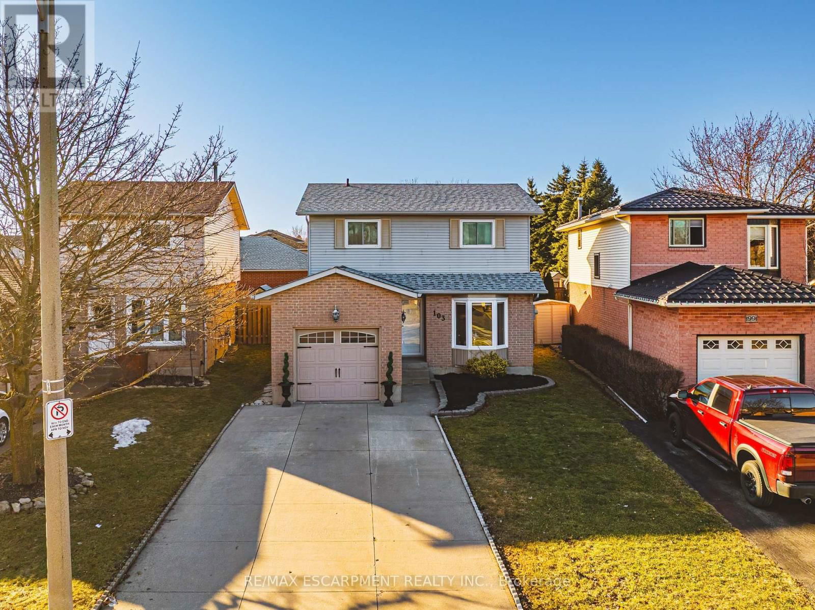 103 BROUGHTON AVENUE Image 2