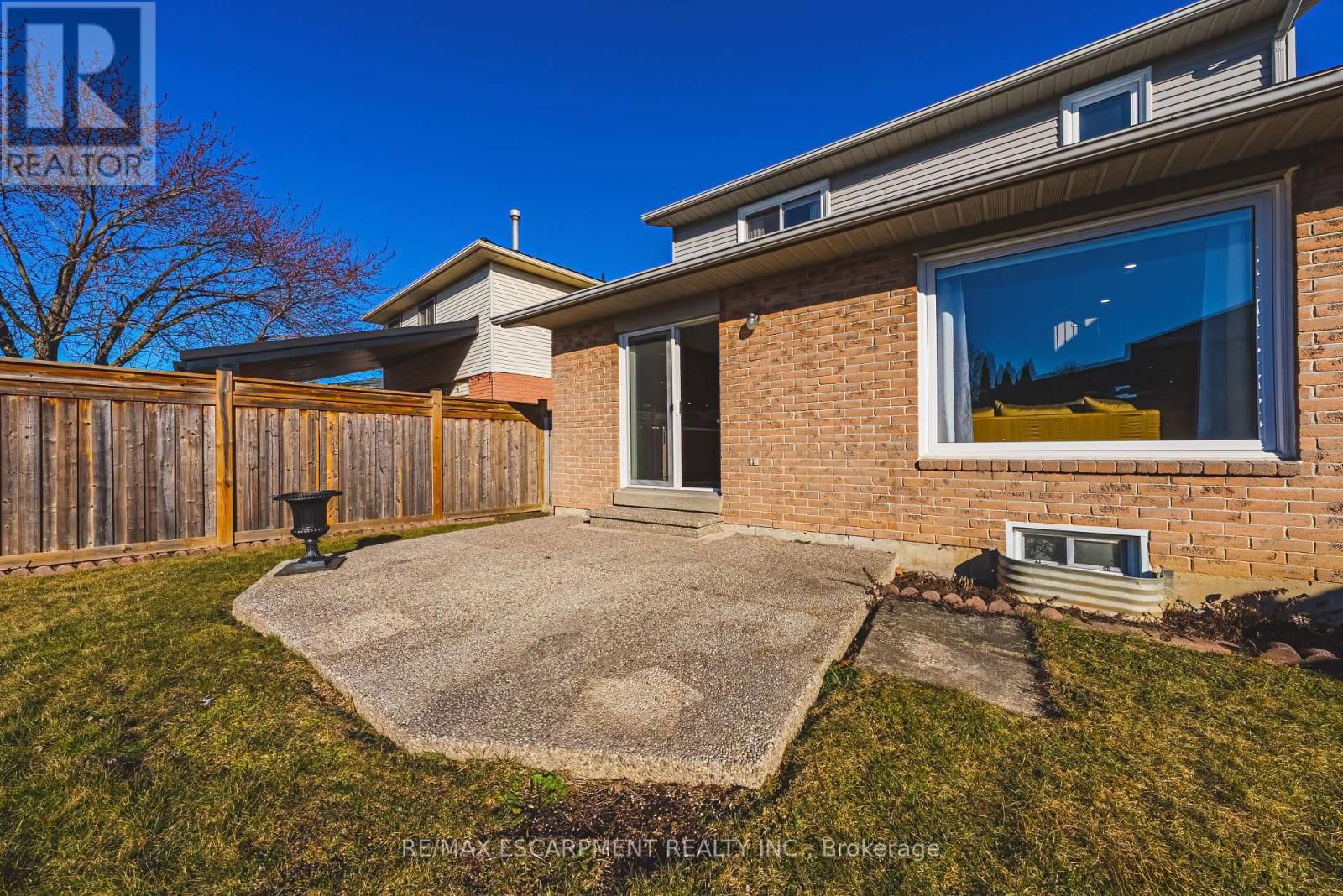 103 BROUGHTON AVENUE Image 41