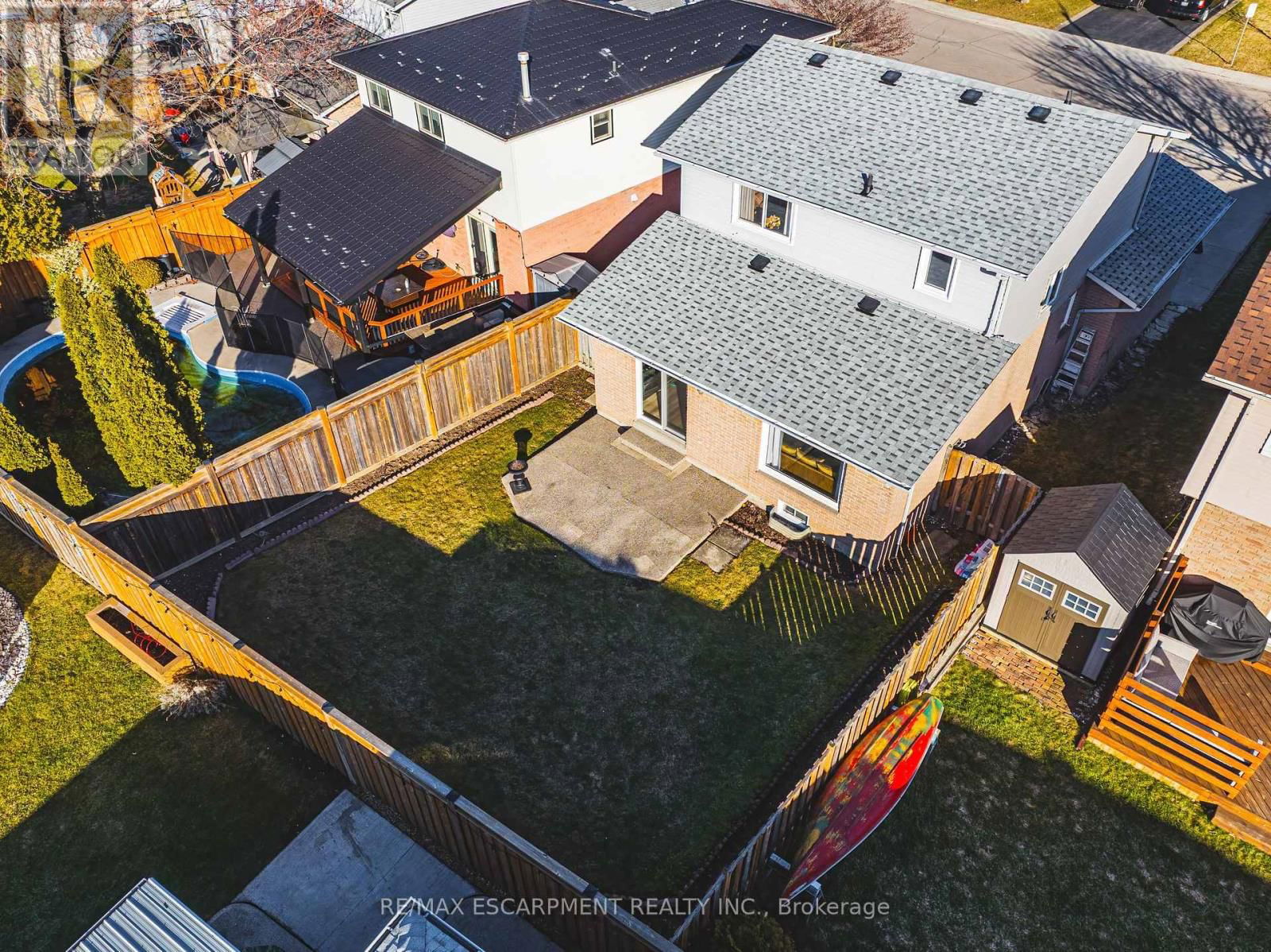 103 BROUGHTON AVENUE Image 44