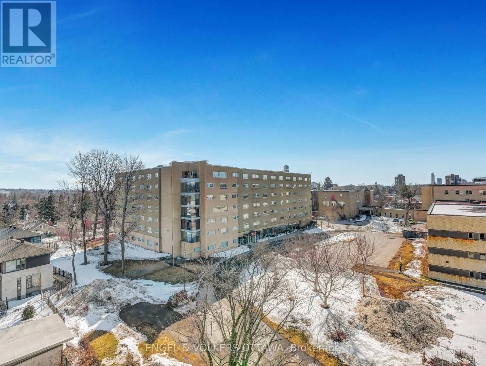 604 - 530 DE MAZENOD AVENUE Image 14