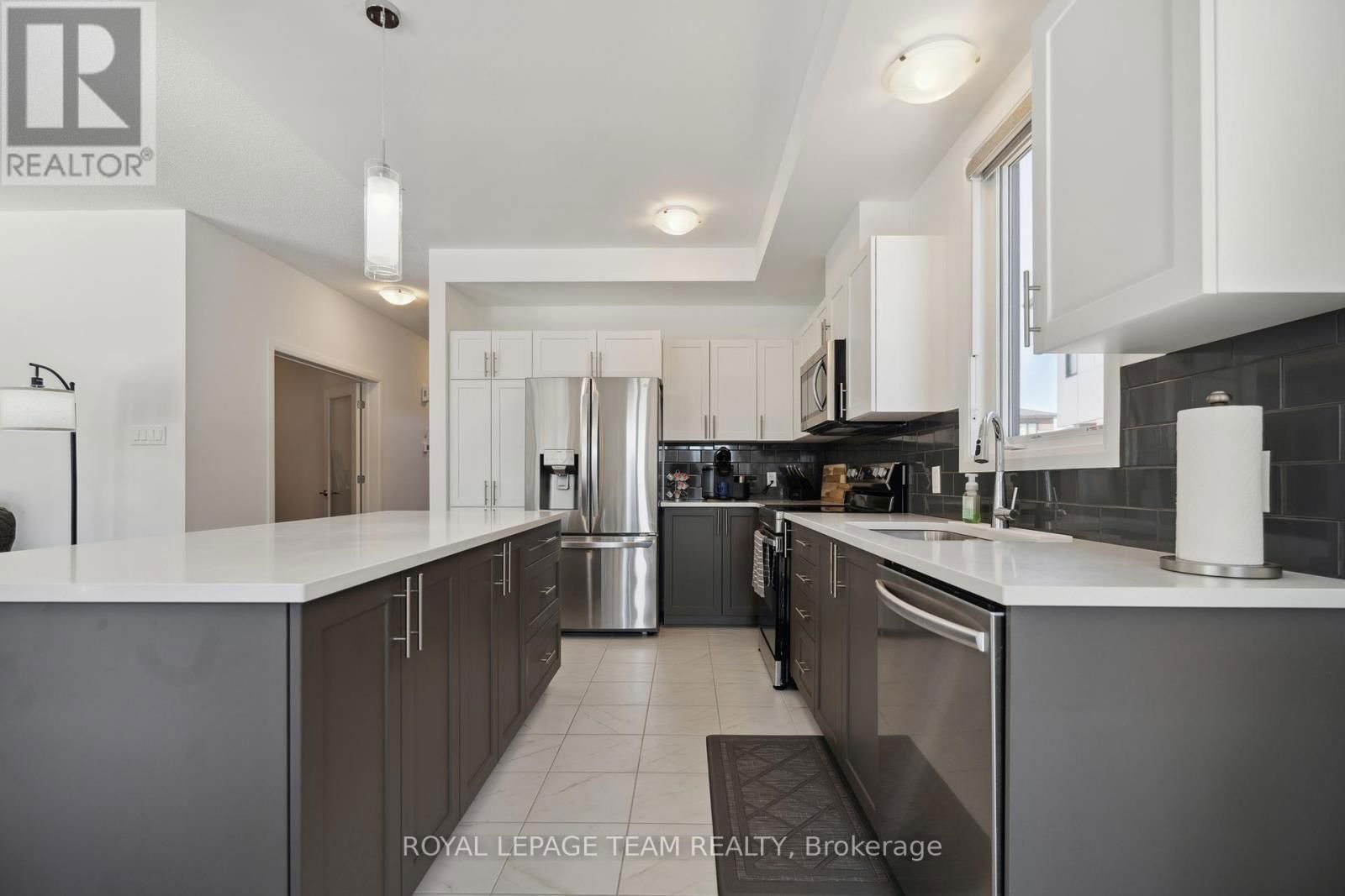 1217 DIAMOND STREET Image 8